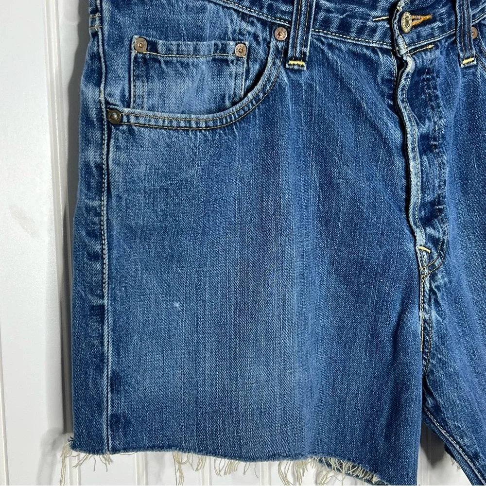 Levi’s Y2K Ryan Low Slung Loose Straight Cut Off Button Fly Shorts Size 34